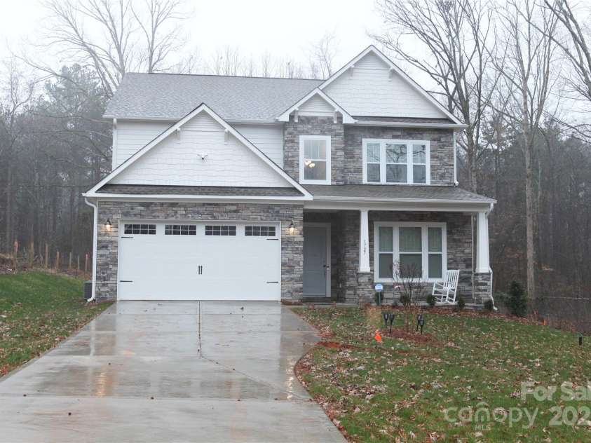 1727 grace Lane, Charlotte, NC 28262.  MLS# CAR4256496, YatesRealty ID 16363. 