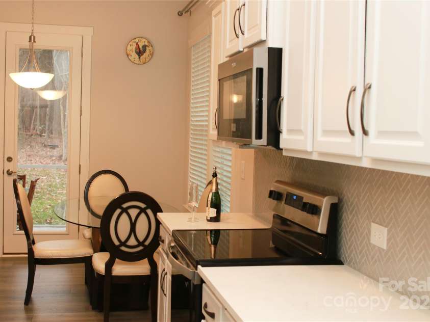 1727 grace Lane, Charlotte, NC 28262.  MLS# CAR4256496, YatesRealty ID 16363. 