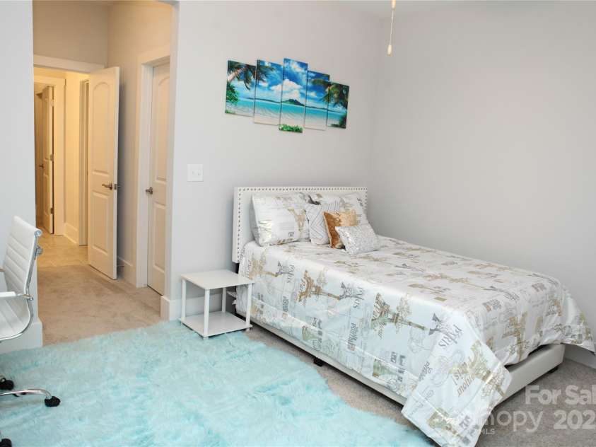 1727 grace Lane, Charlotte, NC 28262.  MLS# CAR4256496, YatesRealty ID 16363. 