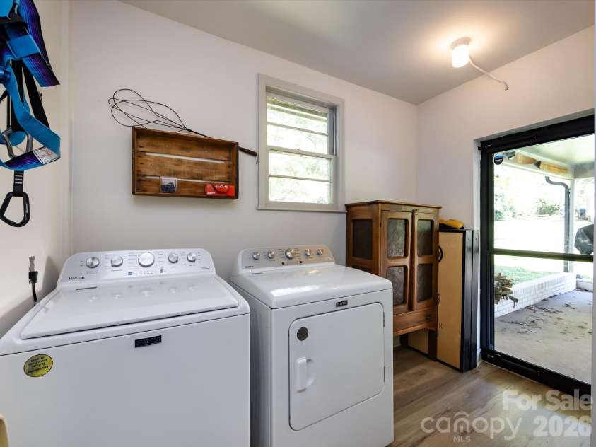 201 Browntown Road, Belmont, NC 28012.  MLS# CAR4363834, YatesRealty ID 16364. Laundry Room