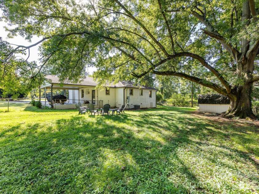 201 Browntown Road, Belmont, NC 28012.  MLS# CAR4363834, YatesRealty ID 16364. Rear Yard