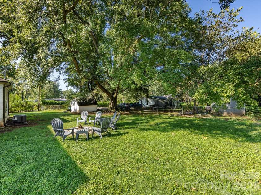 201 Browntown Road, Belmont, NC 28012.  MLS# CAR4363834, YatesRealty ID 16364. Rear Yard