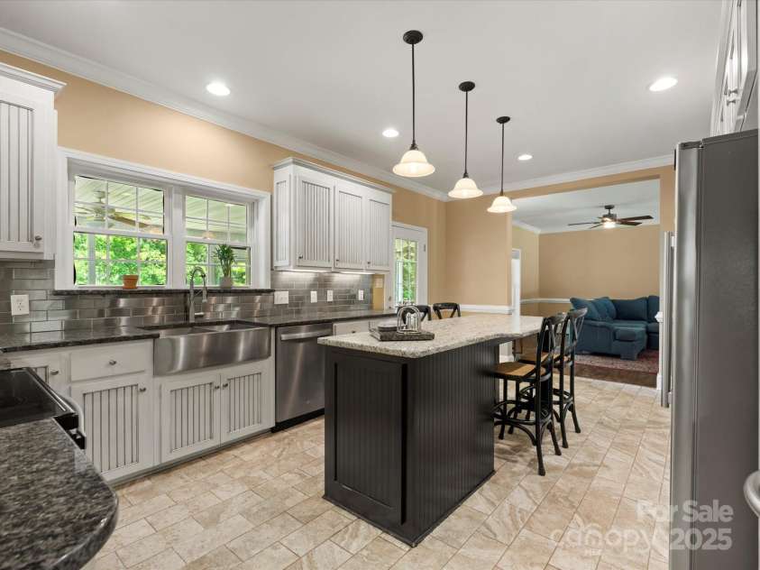 1010 Arabian Farm Road, Clover, SC 29710.  MLS# CAR4261171, YatesRealty ID 16365. 