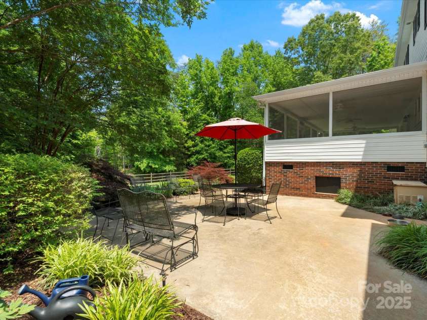 1010 Arabian Farm Road, Clover, SC 29710.  MLS# CAR4261171, YatesRealty ID 16365. 