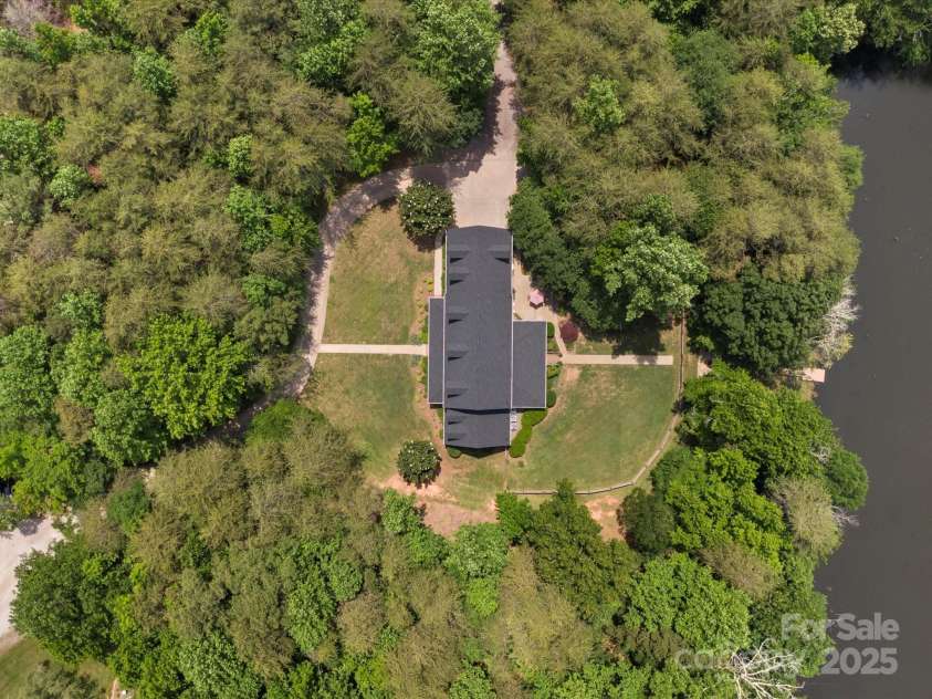 1010 Arabian Farm Road, Clover, SC 29710.  MLS# CAR4261171, YatesRealty ID 16365. 