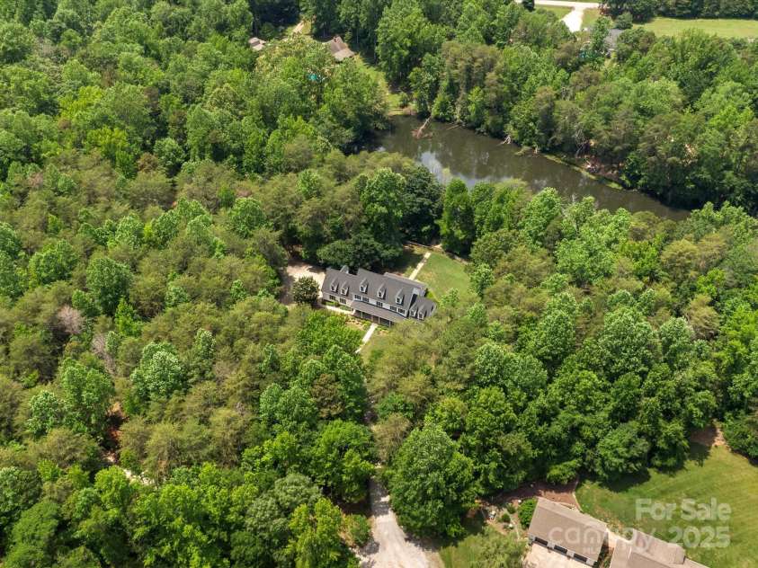 1010 Arabian Farm Road, Clover, SC 29710.  MLS# CAR4261171, YatesRealty ID 16365. 