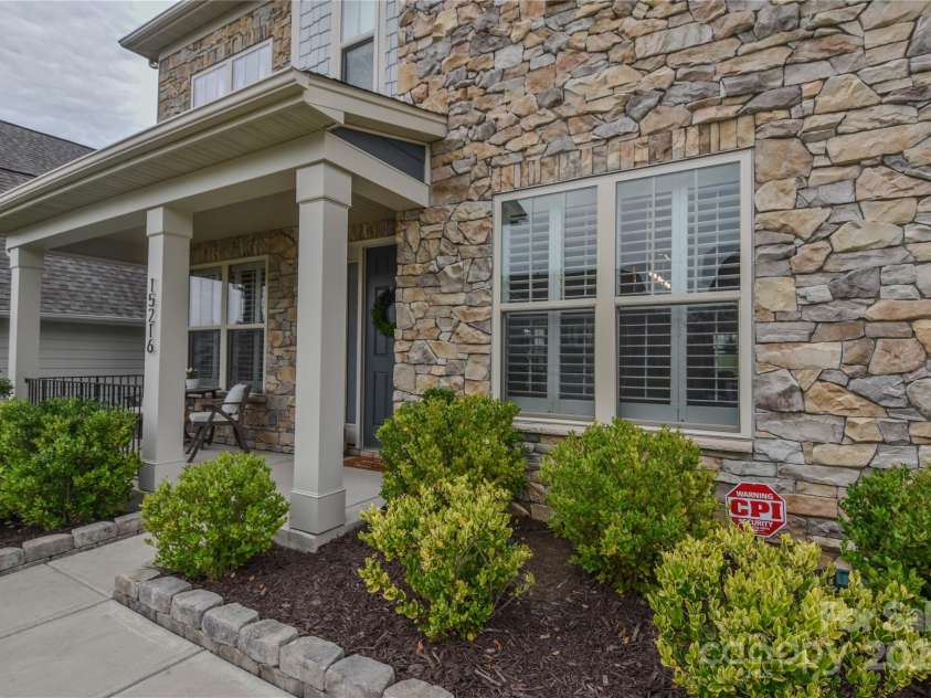 15216 Shallow Ridge Road, Charlotte, NC 28278.  MLS# CAR4264476, YatesRealty ID 16366. 