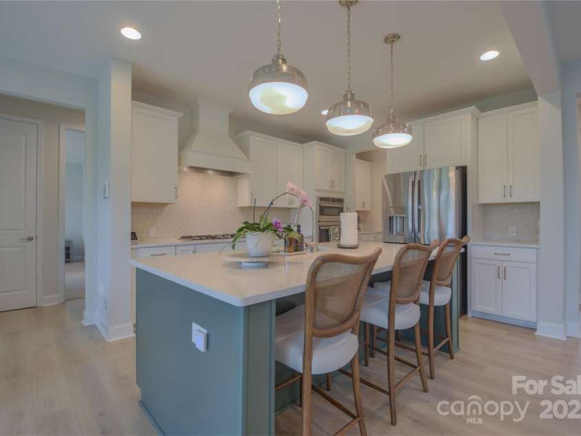 15216 Shallow Ridge Road, Charlotte, NC 28278.  MLS# CAR4264476, YatesRealty ID 16366. 