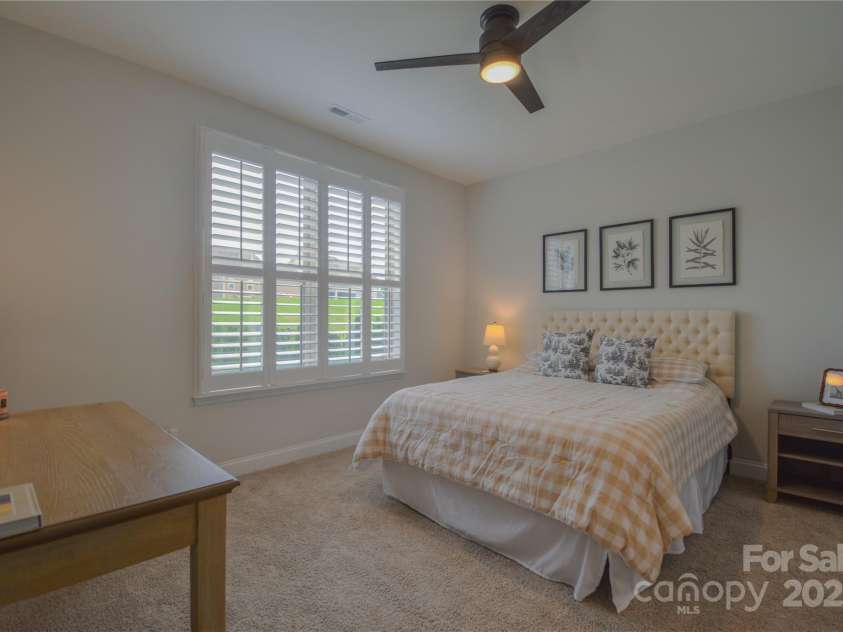 15216 Shallow Ridge Road, Charlotte, NC 28278.  MLS# CAR4264476, YatesRealty ID 16366. 