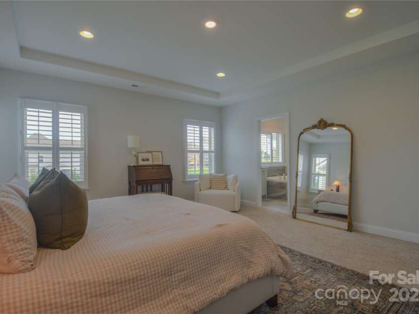 15216 Shallow Ridge Road, Charlotte, NC 28278.  MLS# CAR4264476, YatesRealty ID 16366. 