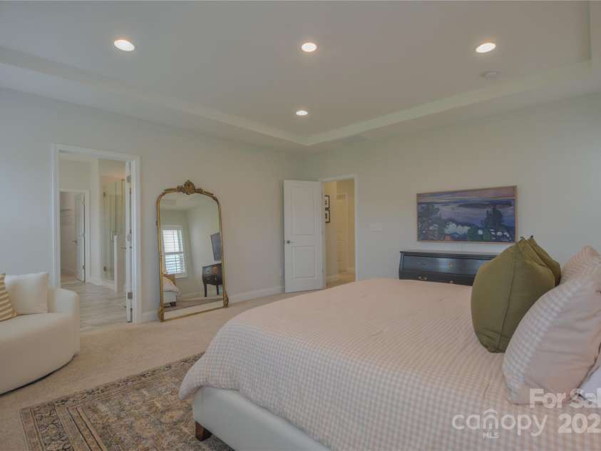 15216 Shallow Ridge Road, Charlotte, NC 28278.  MLS# CAR4264476, YatesRealty ID 16366. 