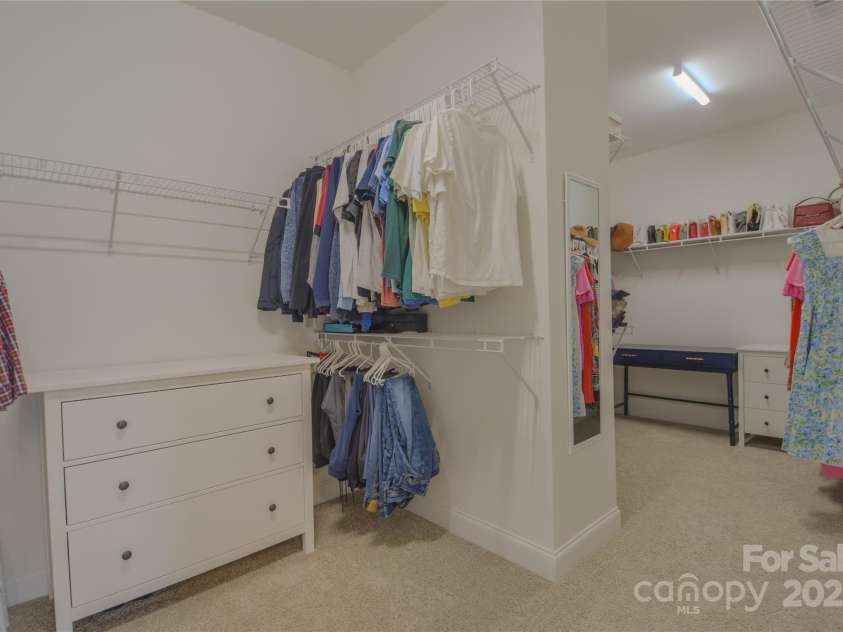 15216 Shallow Ridge Road, Charlotte, NC 28278.  MLS# CAR4264476, YatesRealty ID 16366. 