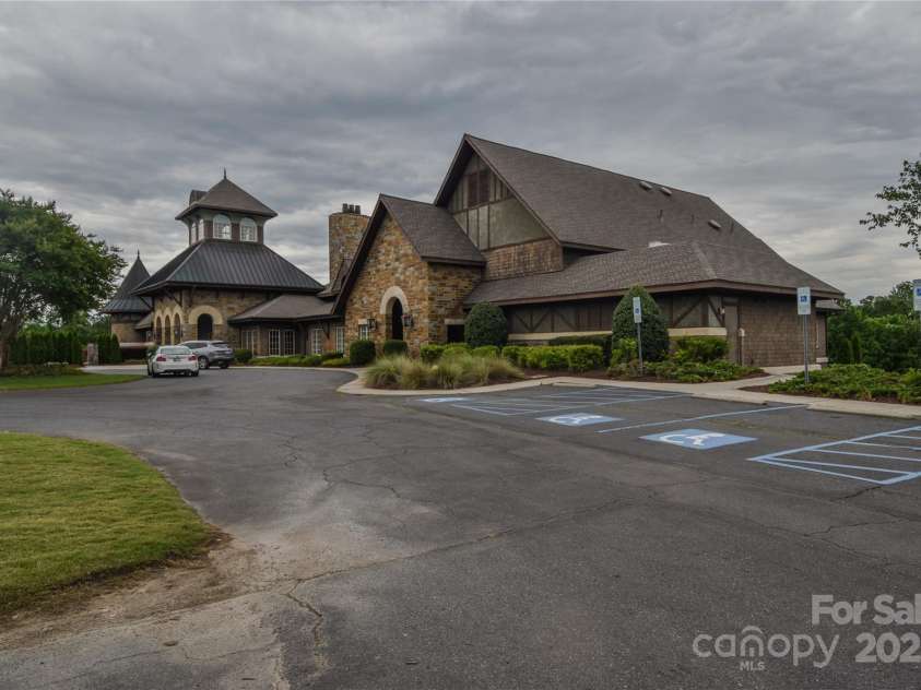 15216 Shallow Ridge Road, Charlotte, NC 28278.  MLS# CAR4264476, YatesRealty ID 16366. 