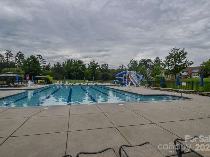 15216 Shallow Ridge Road, Charlotte, NC 28278.  MLS# CAR4264476, YatesRealty ID 16366. 