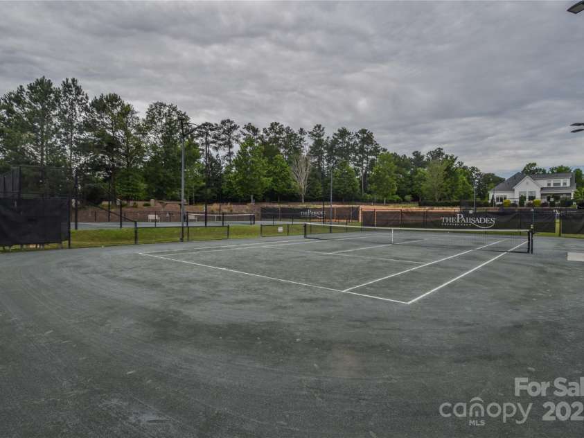 15216 Shallow Ridge Road, Charlotte, NC 28278.  MLS# CAR4264476, YatesRealty ID 16366. 