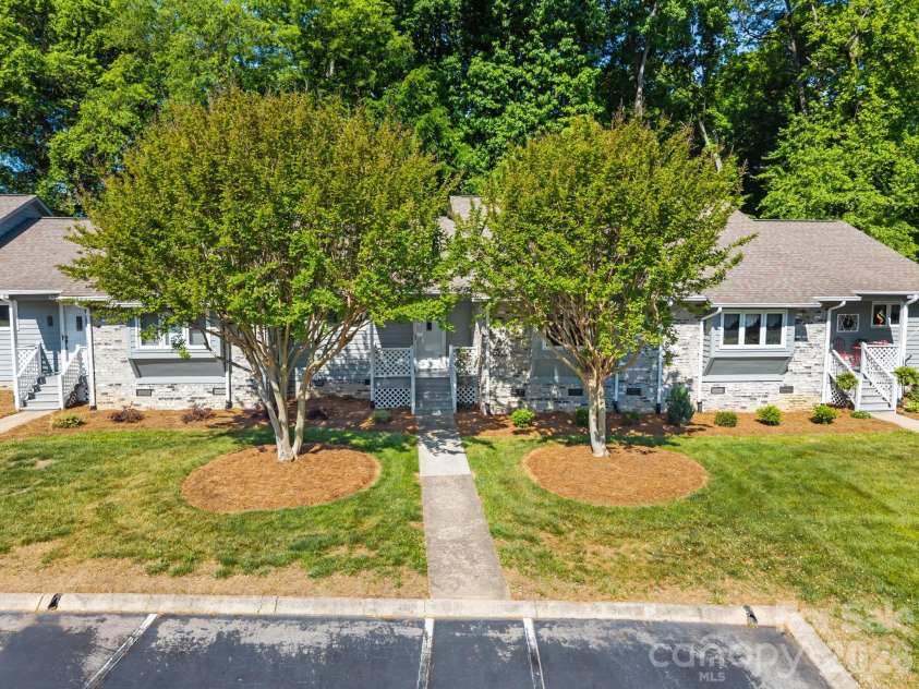 1305 Wellington Hills Circle, Salisbury, NC 28147.  MLS# CAR4374842, YatesRealty ID 16367. 