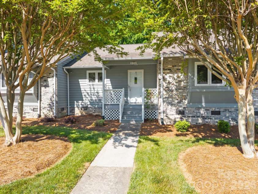 1305 Wellington Hills Circle, Salisbury, NC 28147.  MLS# CAR4374842, YatesRealty ID 16367. 