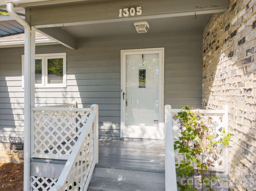 1305 Wellington Hills Circle, Salisbury, NC 28147.  MLS# CAR4374842, YatesRealty ID 16367. 