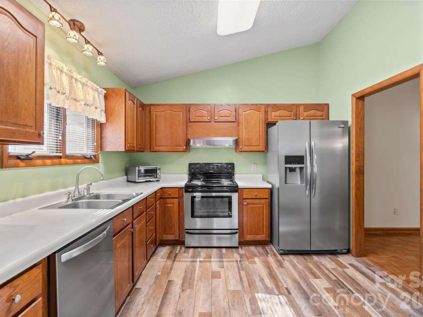 1305 Wellington Hills Circle, Salisbury, NC 28147.  MLS# CAR4374842, YatesRealty ID 16367. 