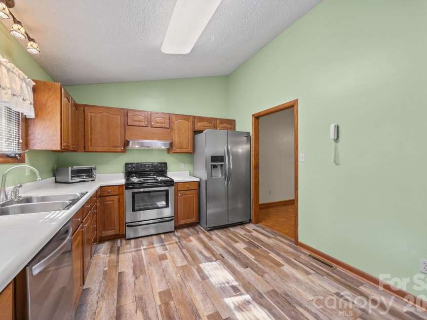 1305 Wellington Hills Circle, Salisbury, NC 28147.  MLS# CAR4374842, YatesRealty ID 16367. 