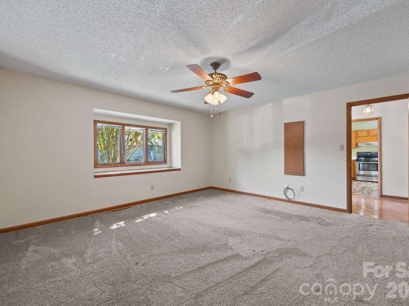 1305 Wellington Hills Circle, Salisbury, NC 28147.  MLS# CAR4374842, YatesRealty ID 16367. 