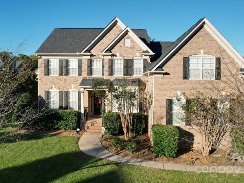 1708 Aringill Lane, Matthews, NC 28104.  MLS# CAR4256732, YatesRealty ID 16367. 
