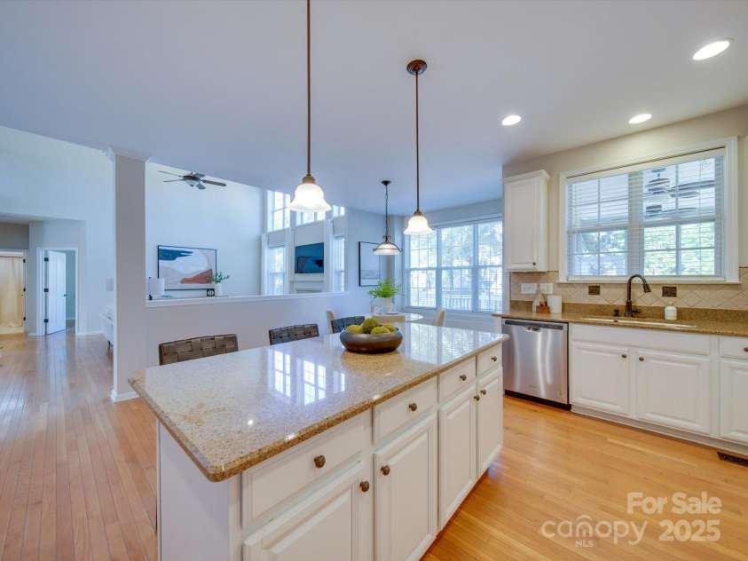 1708 Aringill Lane, Matthews, NC 28104.  MLS# CAR4256732, YatesRealty ID 16367. 