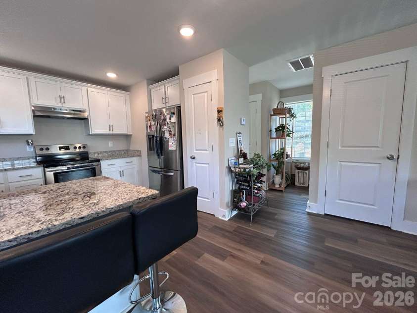 606 Carpenter Street, Dallas, NC 28034.  MLS# CAR4398232, YatesRealty ID 1637. 