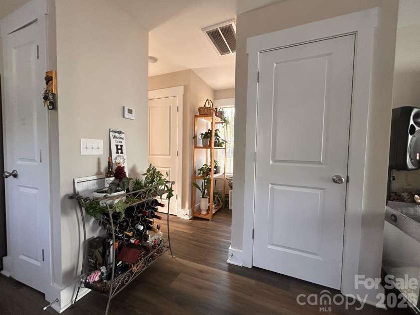 606 Carpenter Street, Dallas, NC 28034.  MLS# CAR4398232, YatesRealty ID 1637. 