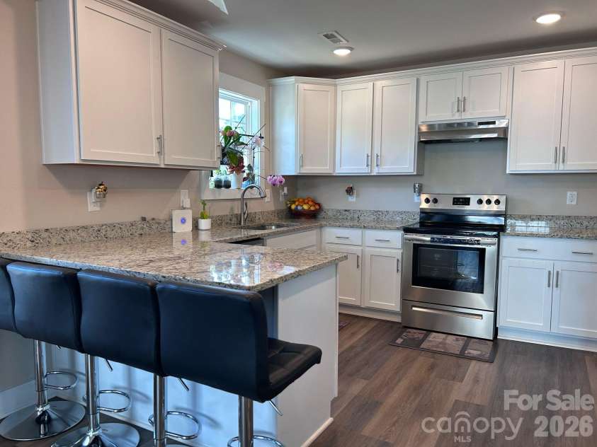 606 Carpenter Street, Dallas, NC 28034.  MLS# CAR4398232, YatesRealty ID 1637. 