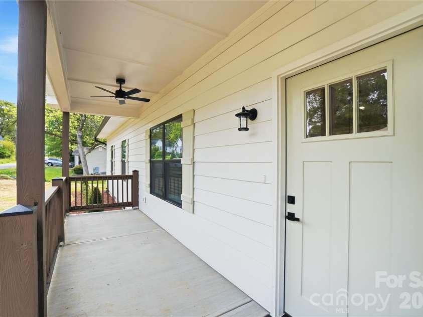 119 Ridge Road, Fort Mill, SC 29715.  MLS# CAR4365794, YatesRealty ID 16370. 