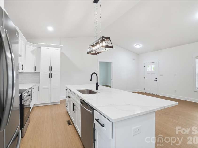 119 Ridge Road, Fort Mill, SC 29715.  MLS# CAR4365794, YatesRealty ID 16370. 