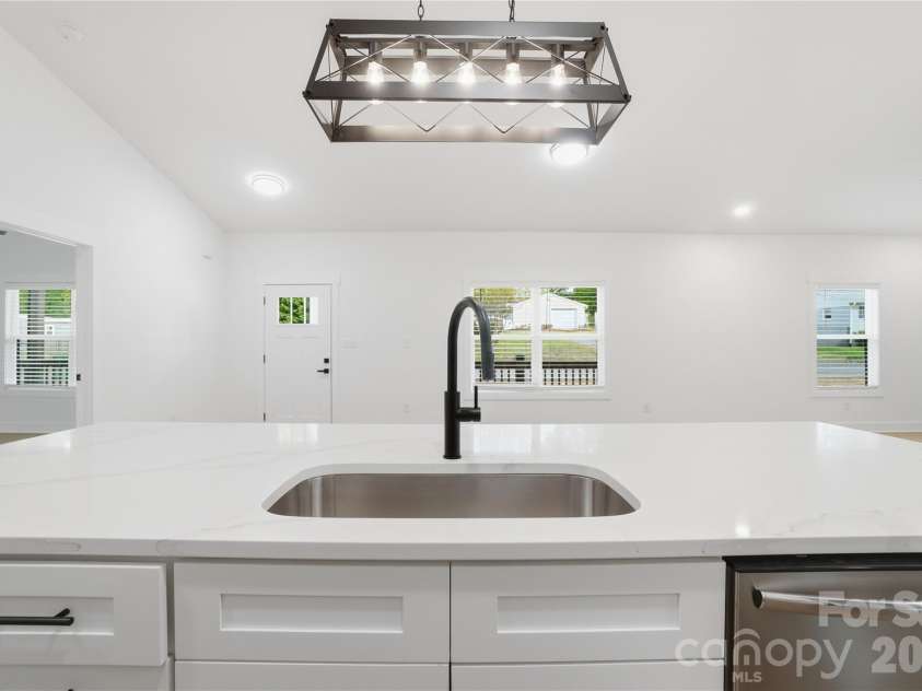 119 Ridge Road, Fort Mill, SC 29715.  MLS# CAR4365794, YatesRealty ID 16370. 