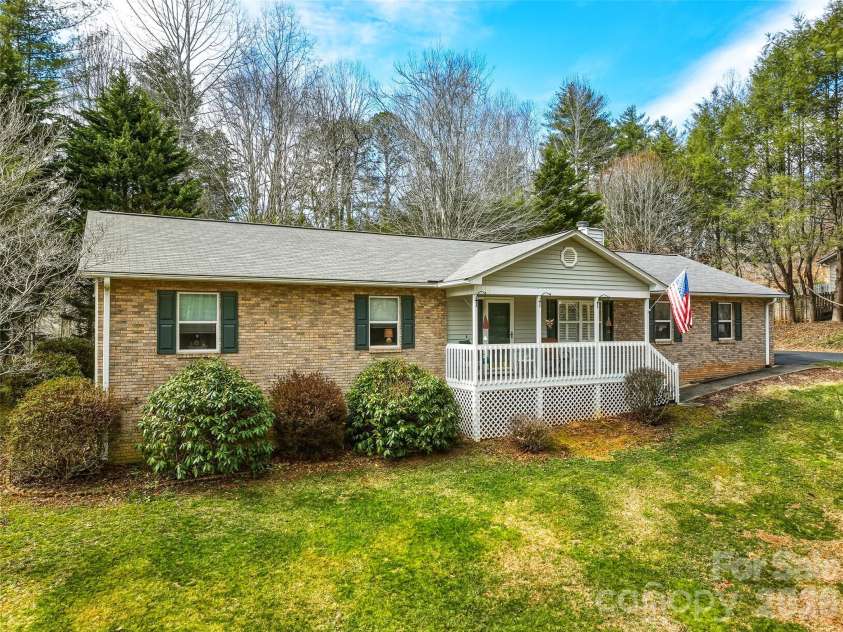 36 Justin Drive, Etowah, NC 28729.  MLS# CAR4373480, YatesRealty ID 16371. Front on home