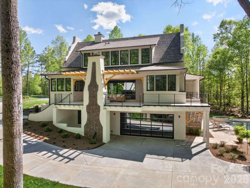 1052 Ventosa Drive, Denver, NC 28037.  MLS# CAR4367793, YatesRealty ID 16372. 