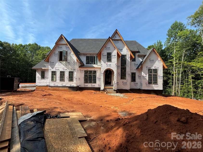 1051 Ventosa Drive, Denver, NC 28037.  MLS# CAR4370468, YatesRealty ID 16373. 