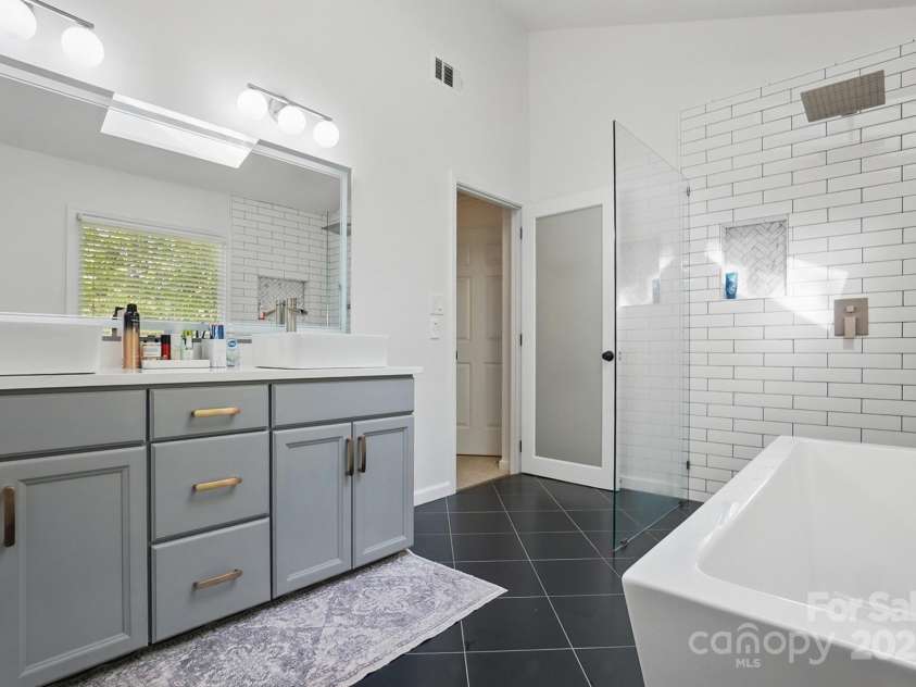 902 Hoke Trail, Cramerton, NC 28032.  MLS# CAR4246862, YatesRealty ID 16373. 