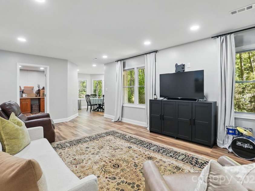 902 Hoke Trail, Cramerton, NC 28032.  MLS# CAR4246862, YatesRealty ID 16373. 