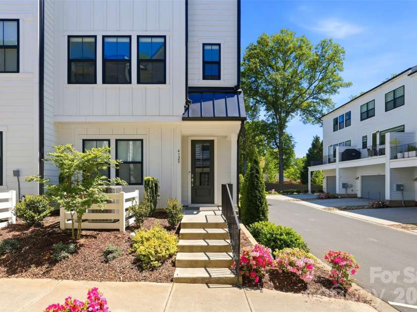 4129 Polluck Way, Charlotte, NC 28209.  MLS# CAR4366686, YatesRealty ID 16375. 