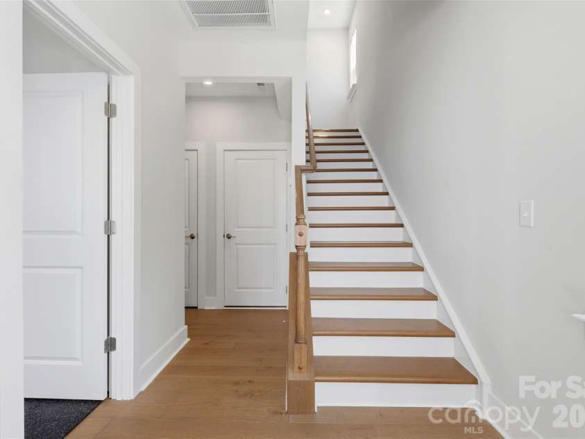 4129 Polluck Way, Charlotte, NC 28209.  MLS# CAR4366686, YatesRealty ID 16375. 