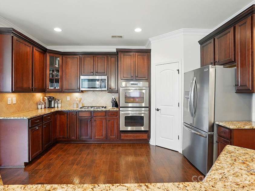 126 Warfield Drive, Mooresville, NC 28115.  MLS# CAR4254698, YatesRealty ID 16376. 