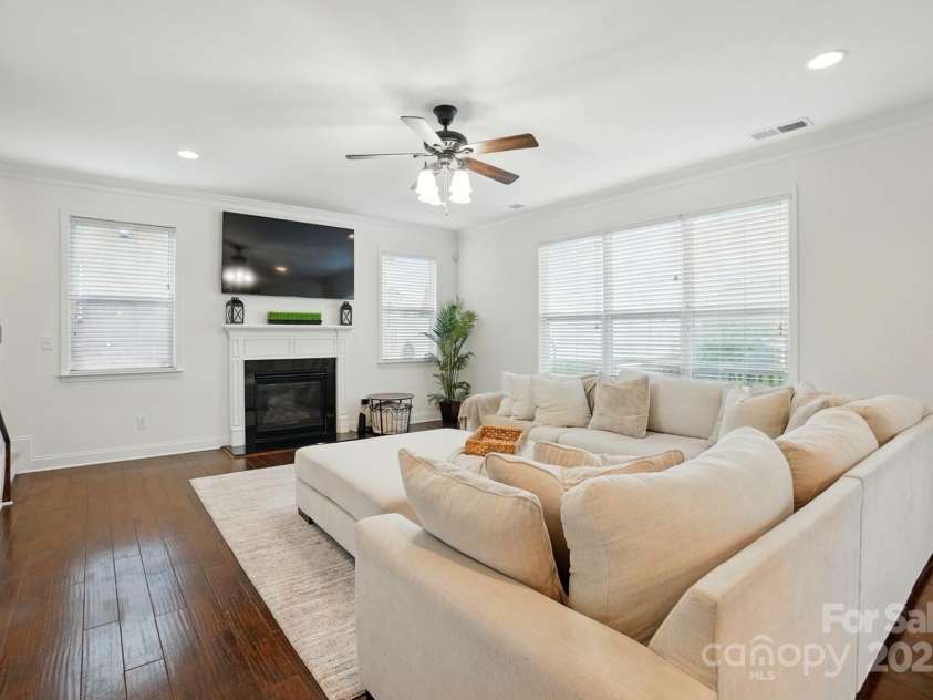 126 Warfield Drive, Mooresville, NC 28115.  MLS# CAR4254698, YatesRealty ID 16376. 