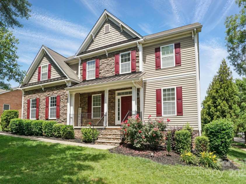 126 Warfield Drive, Mooresville, NC 28115.  MLS# CAR4254698, YatesRealty ID 16376. 