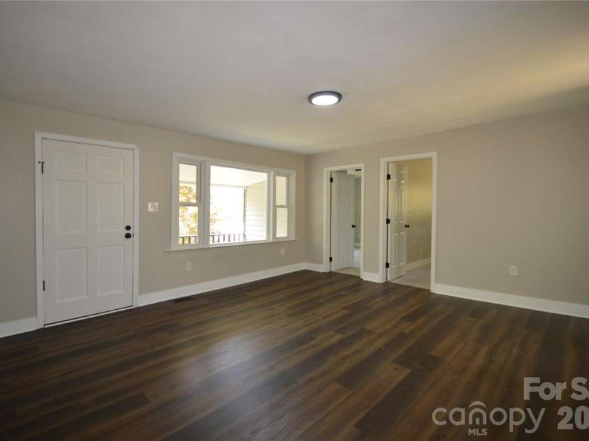191 Flat Rock Hill Road, Tryon, NC 28782.  MLS# CAR4374519, YatesRealty ID 16376. 