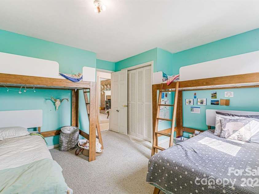 71 Happy Valley Drive, Mills River, NC 28759.  MLS# CAR4254719, YatesRealty ID 16377. 