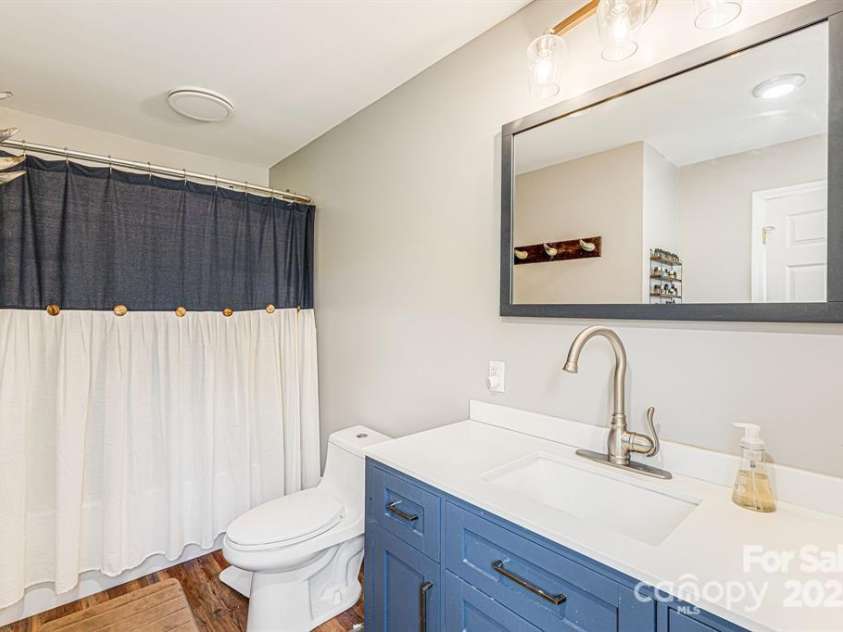 71 Happy Valley Drive, Mills River, NC 28759.  MLS# CAR4254719, YatesRealty ID 16377. 