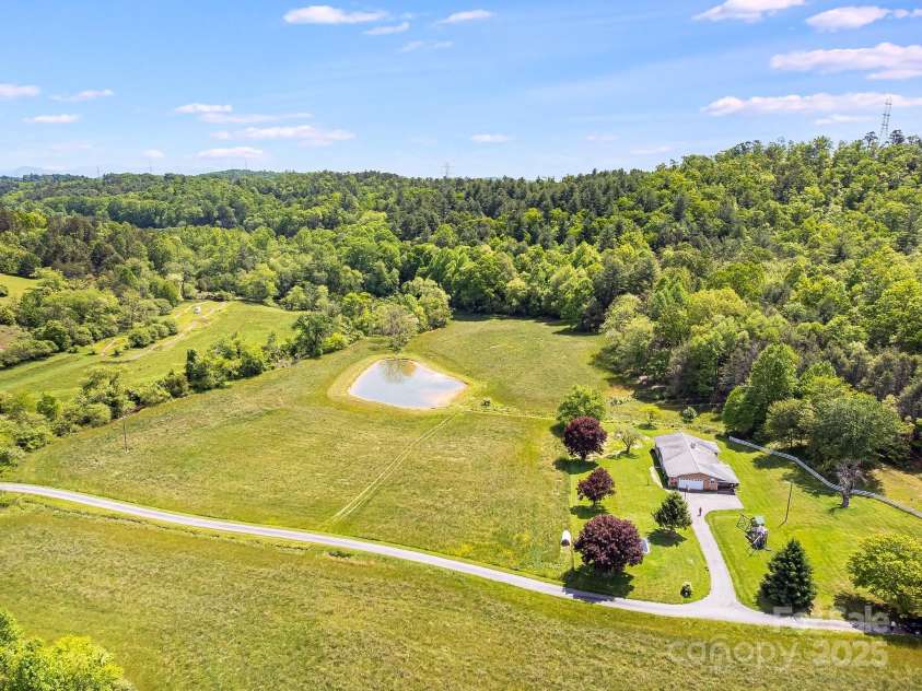 71 Happy Valley Drive, Mills River, NC 28759.  MLS# CAR4254719, YatesRealty ID 16377. 