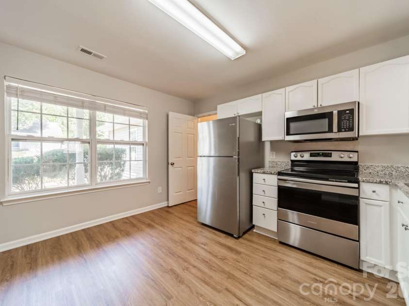 134 Chere Helen Drive, Mooresville, NC 28115.  MLS# CAR4373841, YatesRealty ID 16378. 