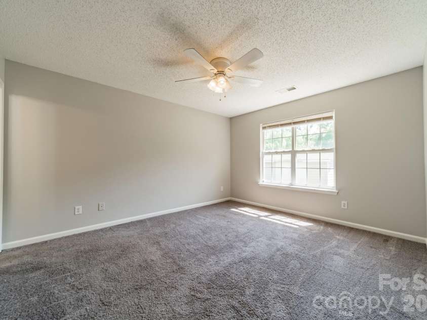 134 Chere Helen Drive, Mooresville, NC 28115.  MLS# CAR4373841, YatesRealty ID 16378. 