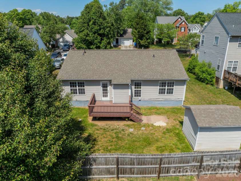 134 Chere Helen Drive, Mooresville, NC 28115.  MLS# CAR4373841, YatesRealty ID 16378. 